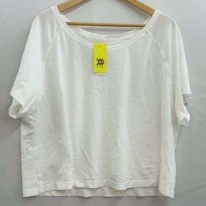 All in Motion Women’s White Boxy Short Sleeve Workout T-Shirt, NWT, XXL